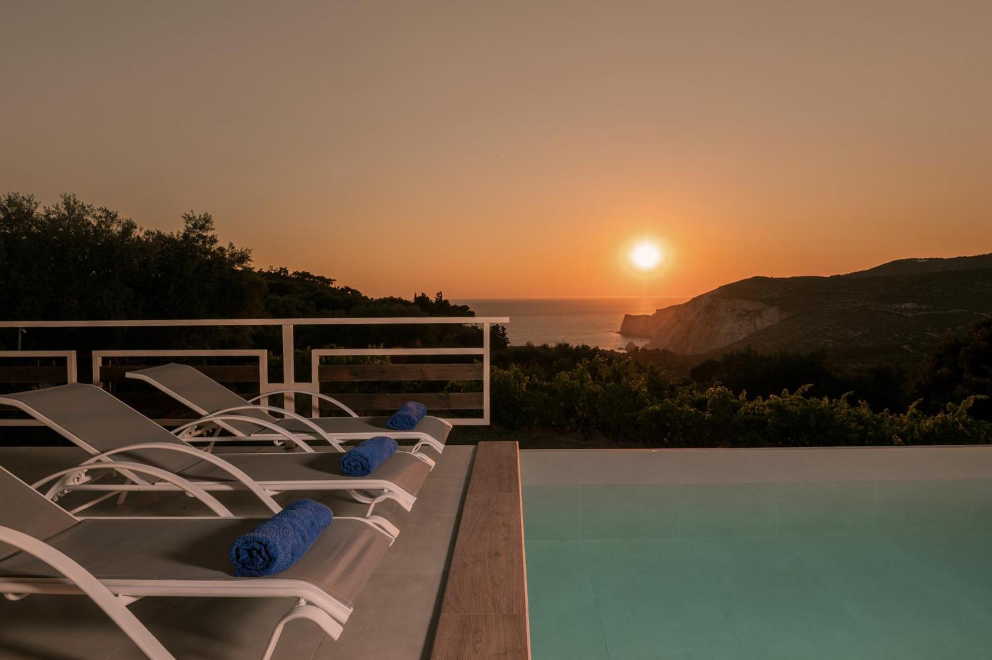 Arca - Enchanting Sunset! Keri